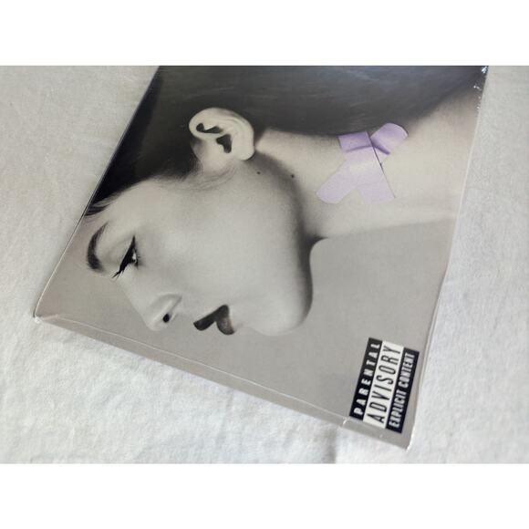 Olivia Rodrigo Vampire 7" Vinyl New Sealed Neon Violet - Picture 4 of 7